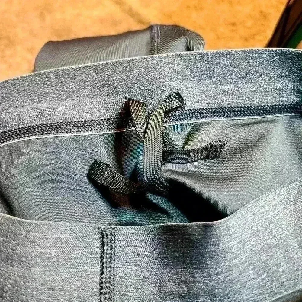 REI Black Leggings S